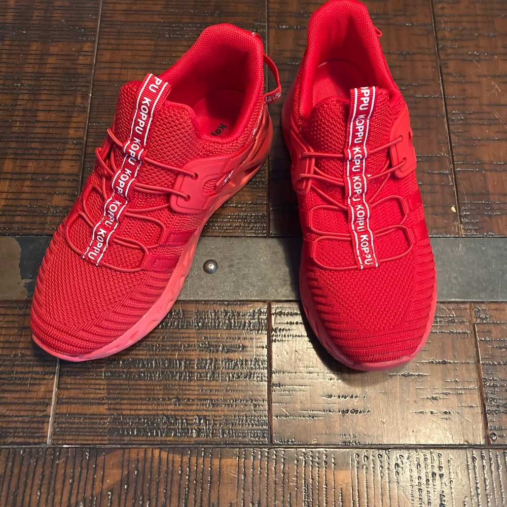 Koppu Athletic Sneakers